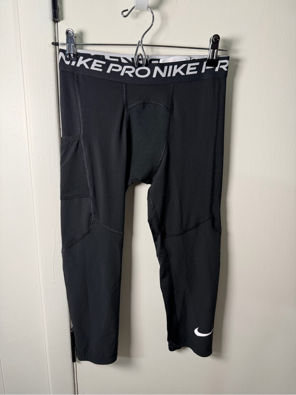 Nike Kids Black Athletic Compression Capri Leggings with White Logo Waistband